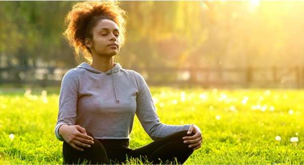 5 maneiras de praticar a meditação focada na respiração